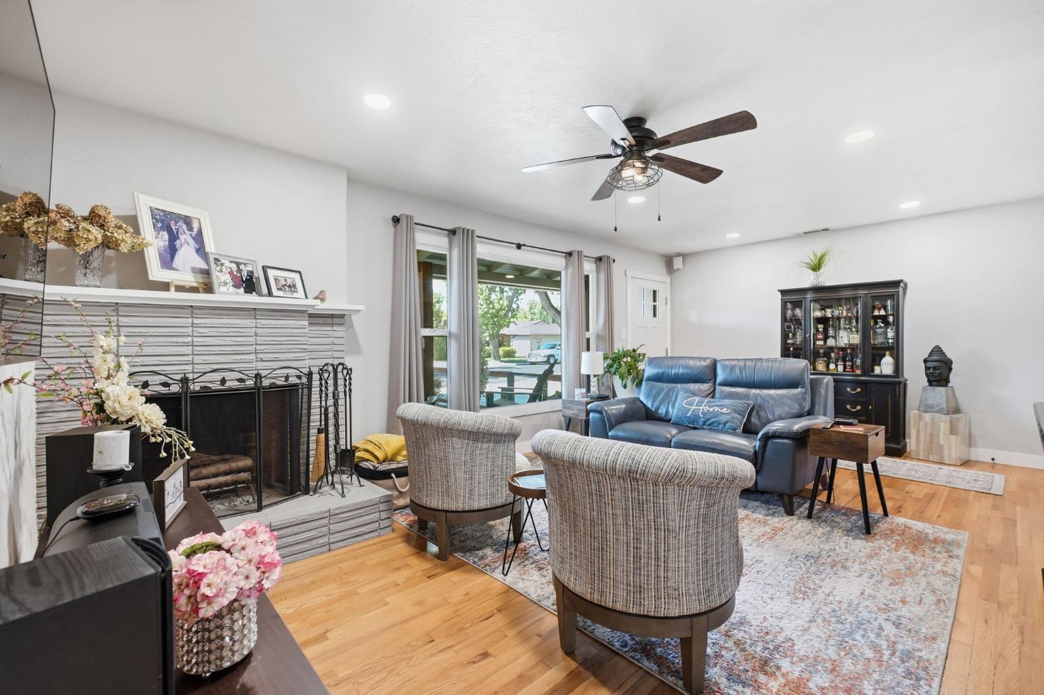 805 Edison Ave, Modesto, CA 95350