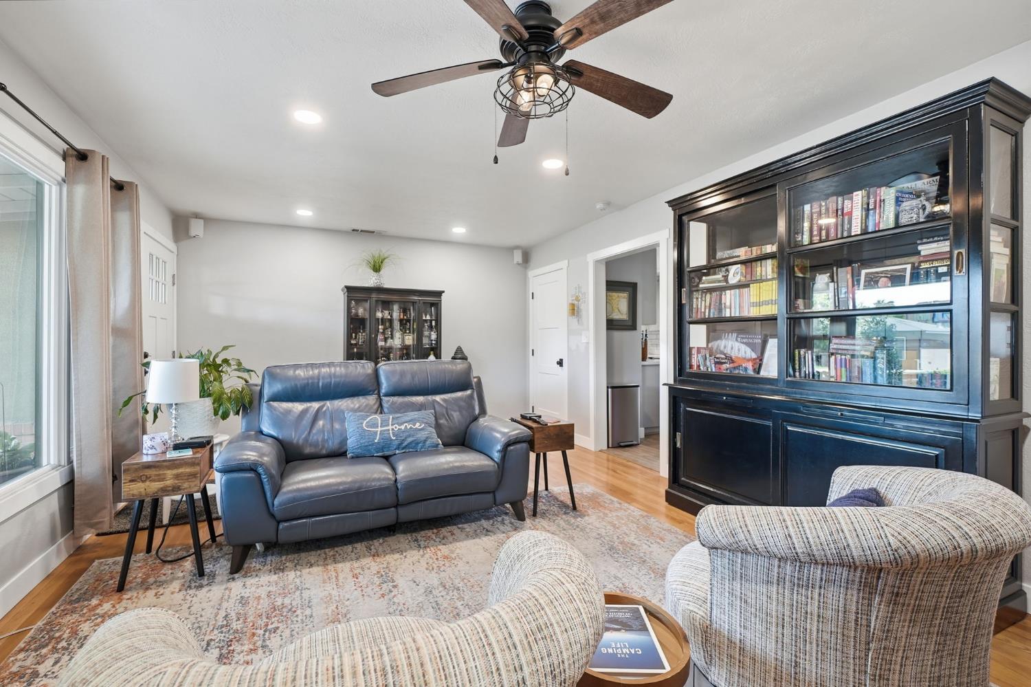 805 Edison Ave, Modesto, CA 95350