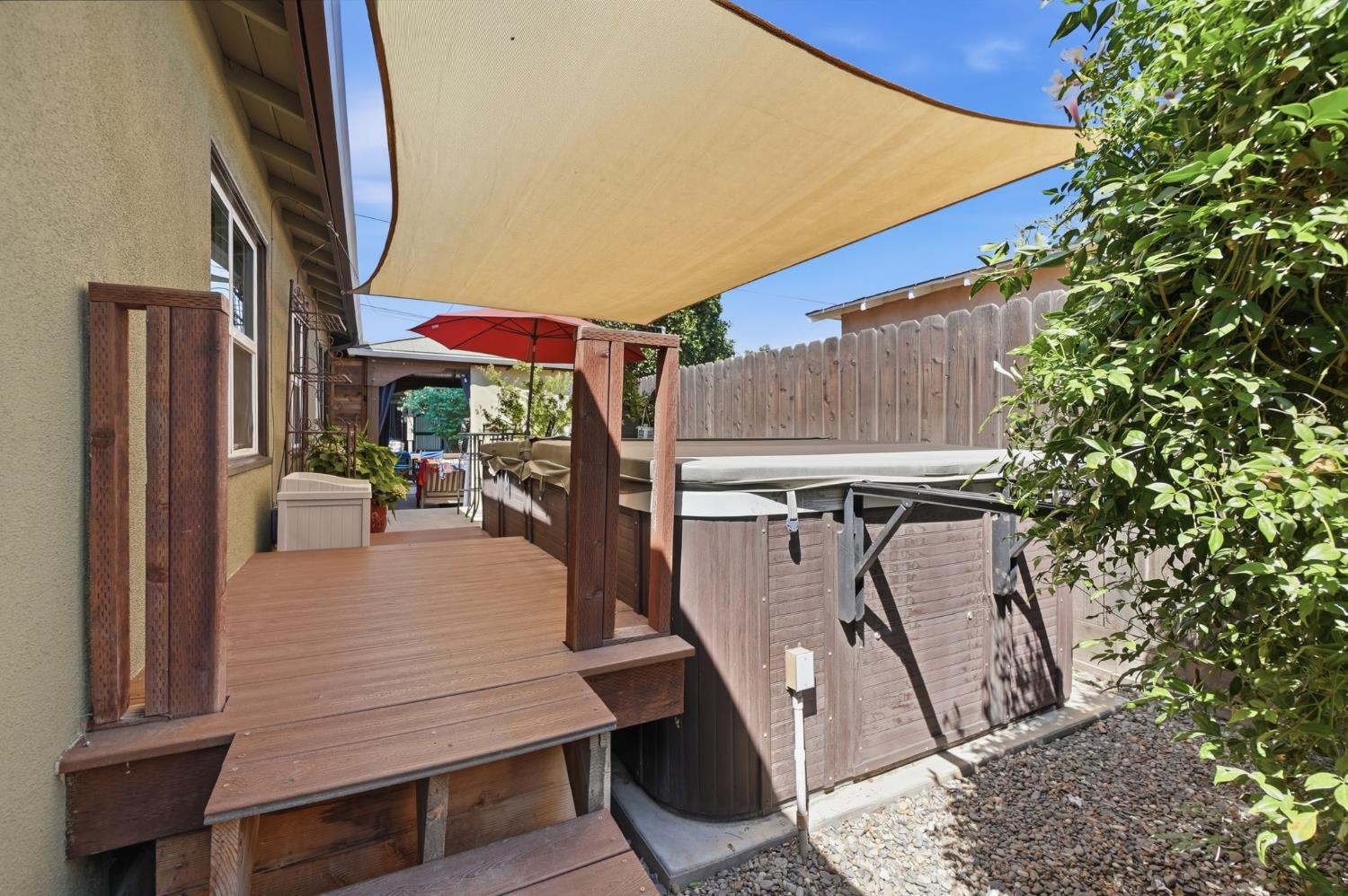 805 Edison Ave, Modesto, CA 95350