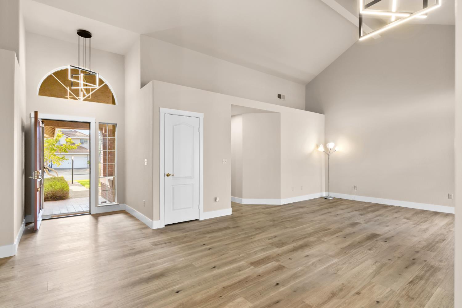 1502 Taggart St, Oakdale, CA 95361