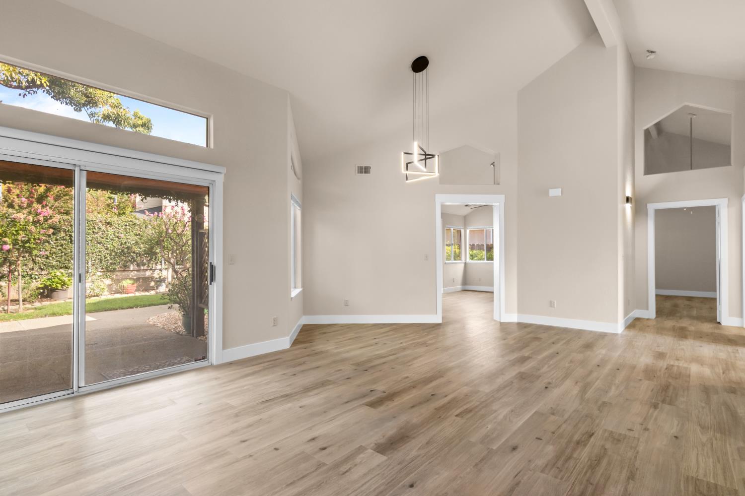 1502 Taggart St, Oakdale, CA 95361