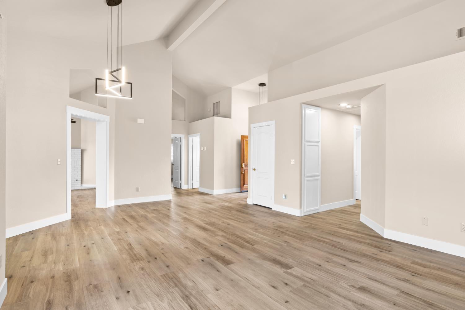 1502 Taggart St, Oakdale, CA 95361