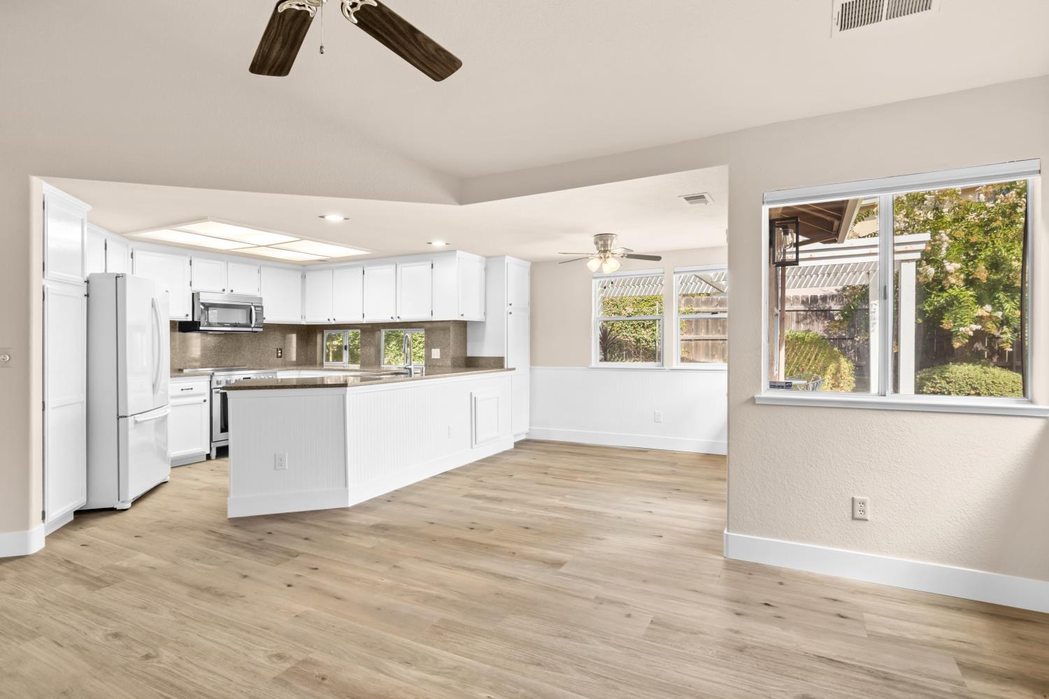 1502 Taggart St, Oakdale, CA 95361