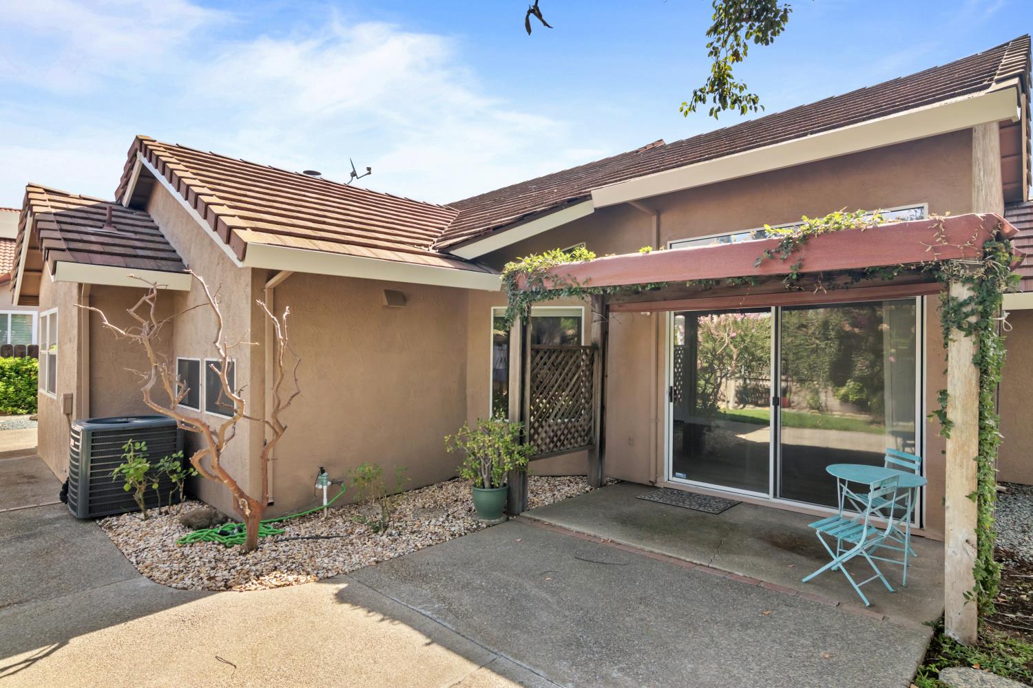 1502 Taggart St, Oakdale, CA 95361