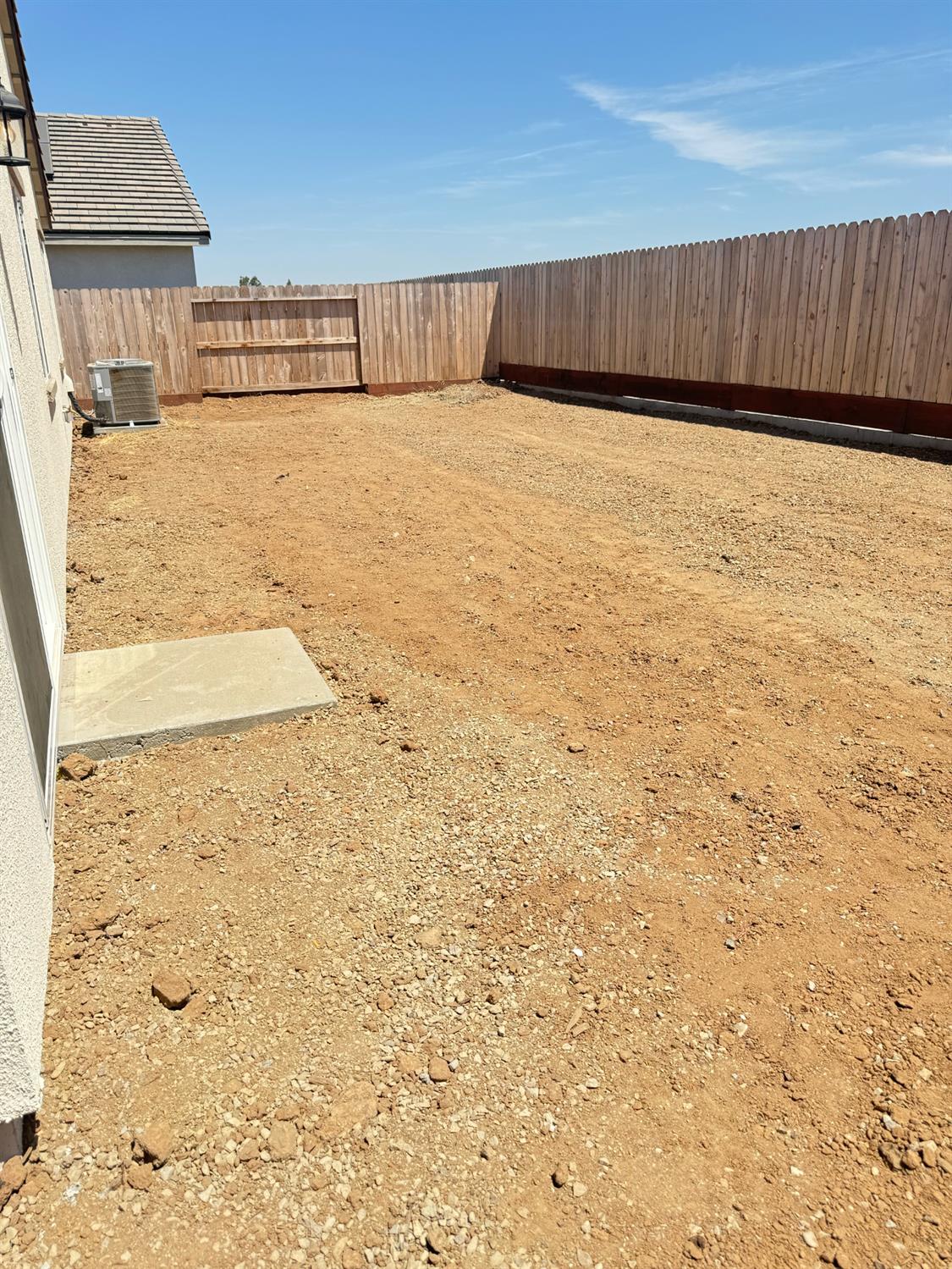 4000 Companion Ln, Riverbank, CA 95367