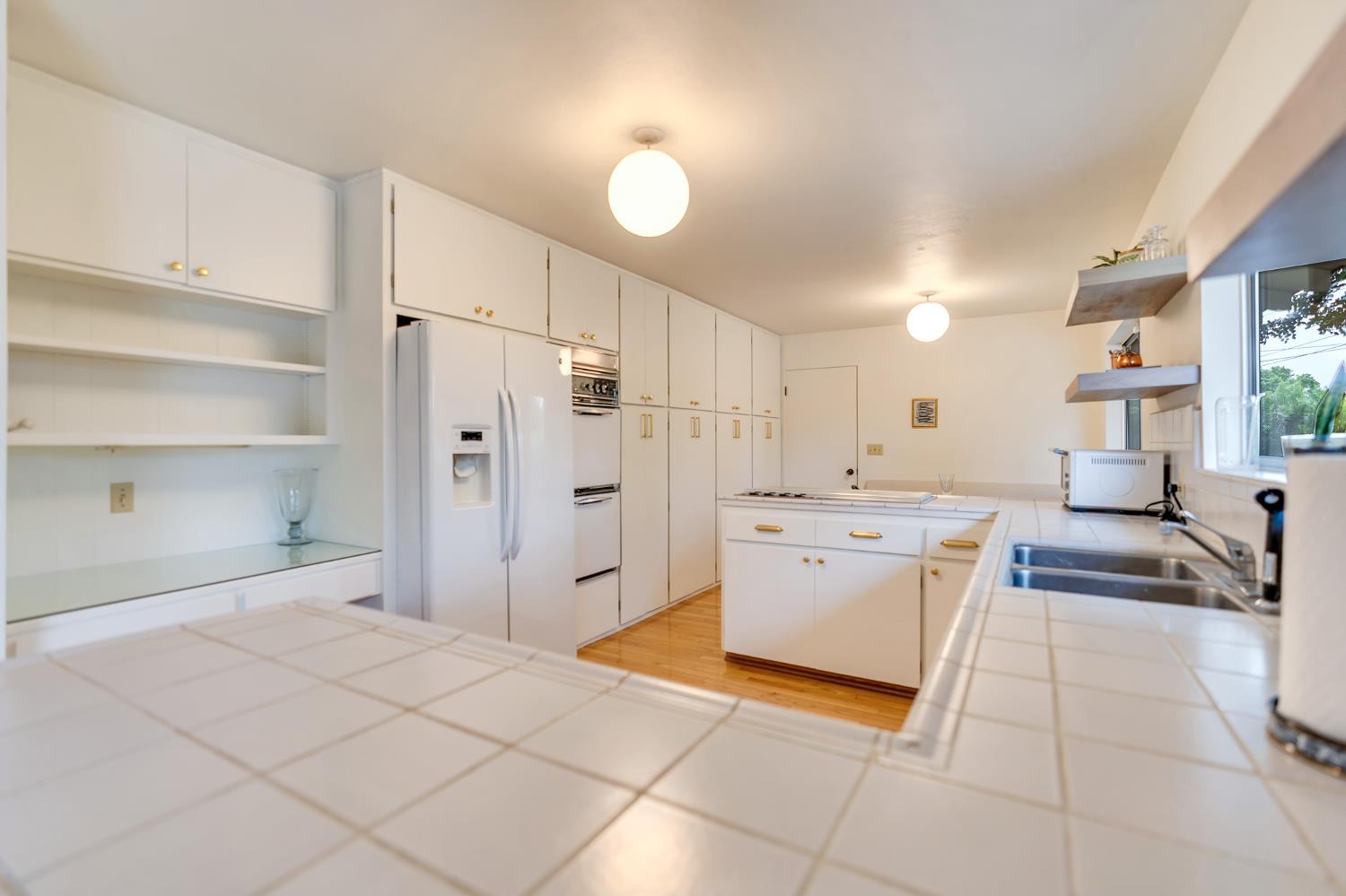 740 Monroe Ave, Los Banos, CA 93635