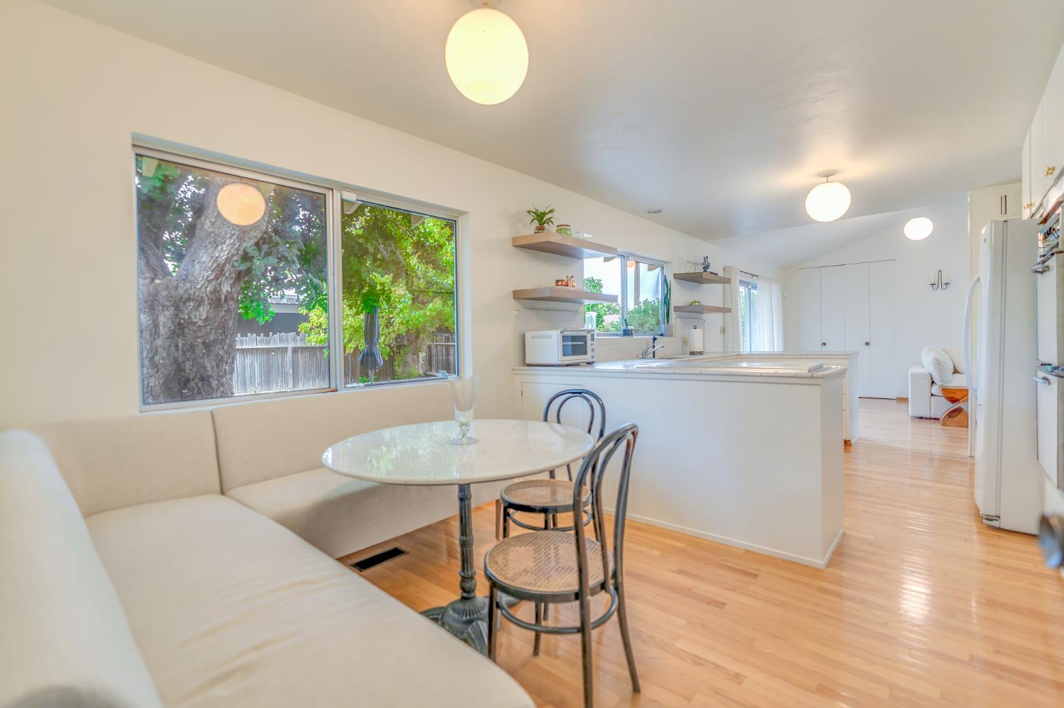 740 Monroe Ave, Los Banos, CA 93635