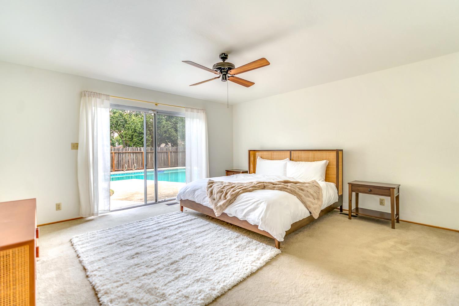 740 Monroe Ave, Los Banos, CA 93635