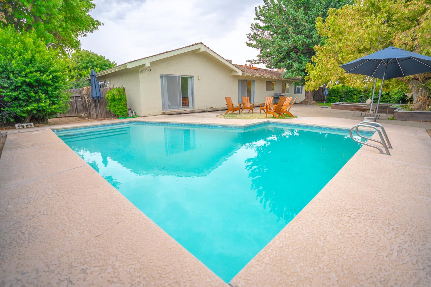 740 Monroe Ave, Los Banos, CA 93635