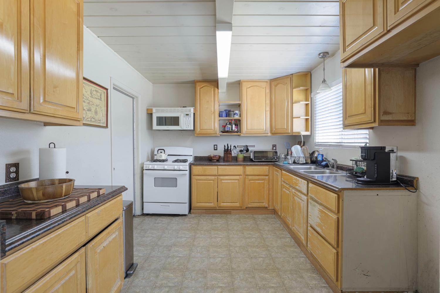 914 Annabelle Ave, Modesto, CA 95350