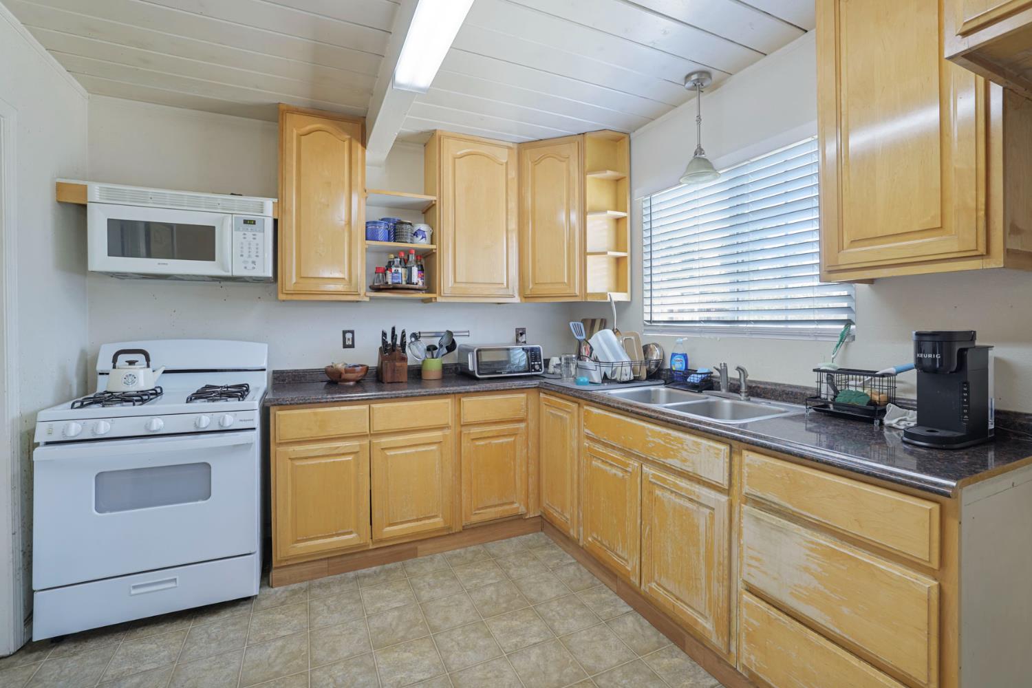 914 Annabelle Ave, Modesto, CA 95350