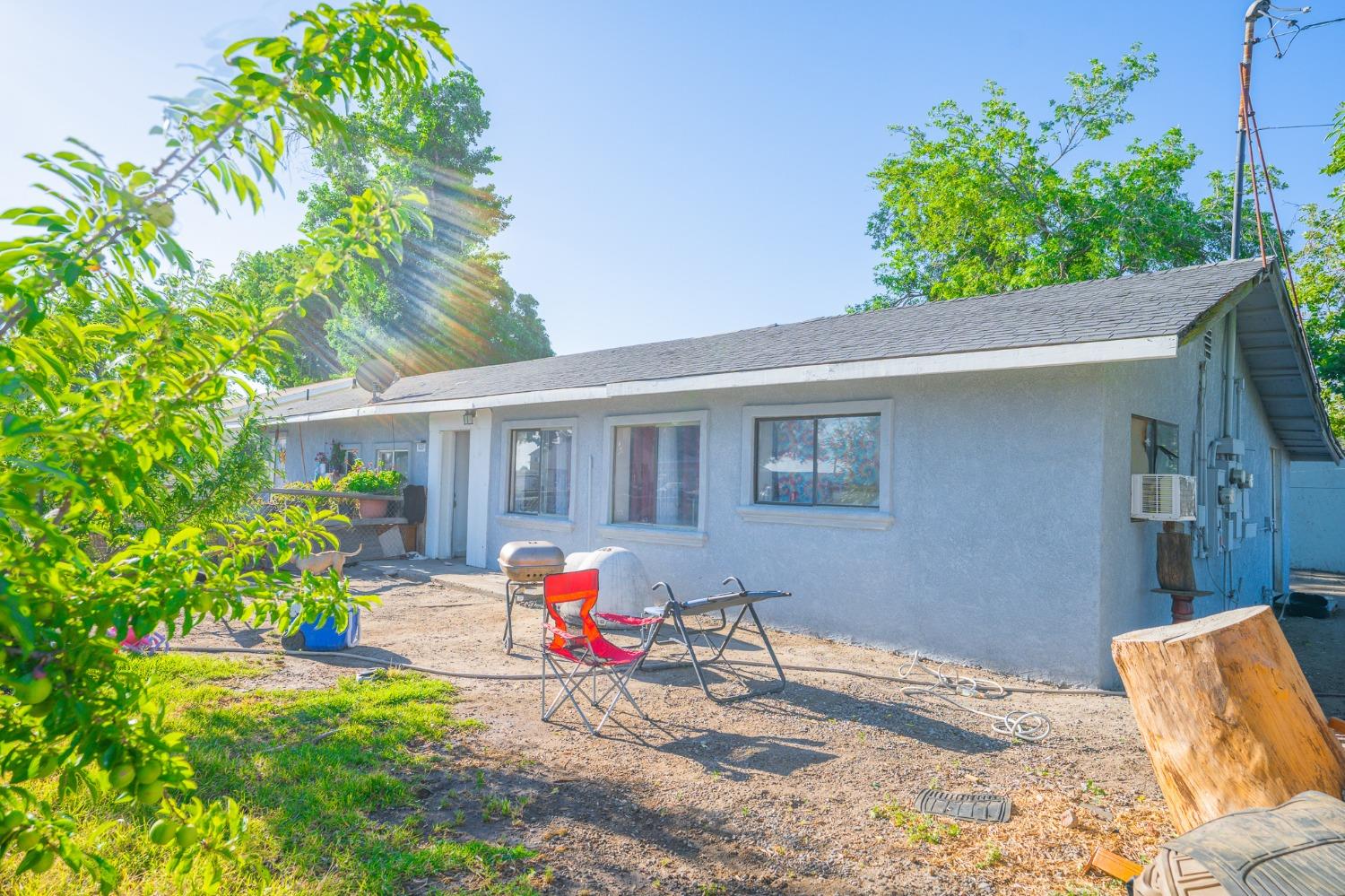 7595 Azusa Ave, Dos Palos, CA 93620
