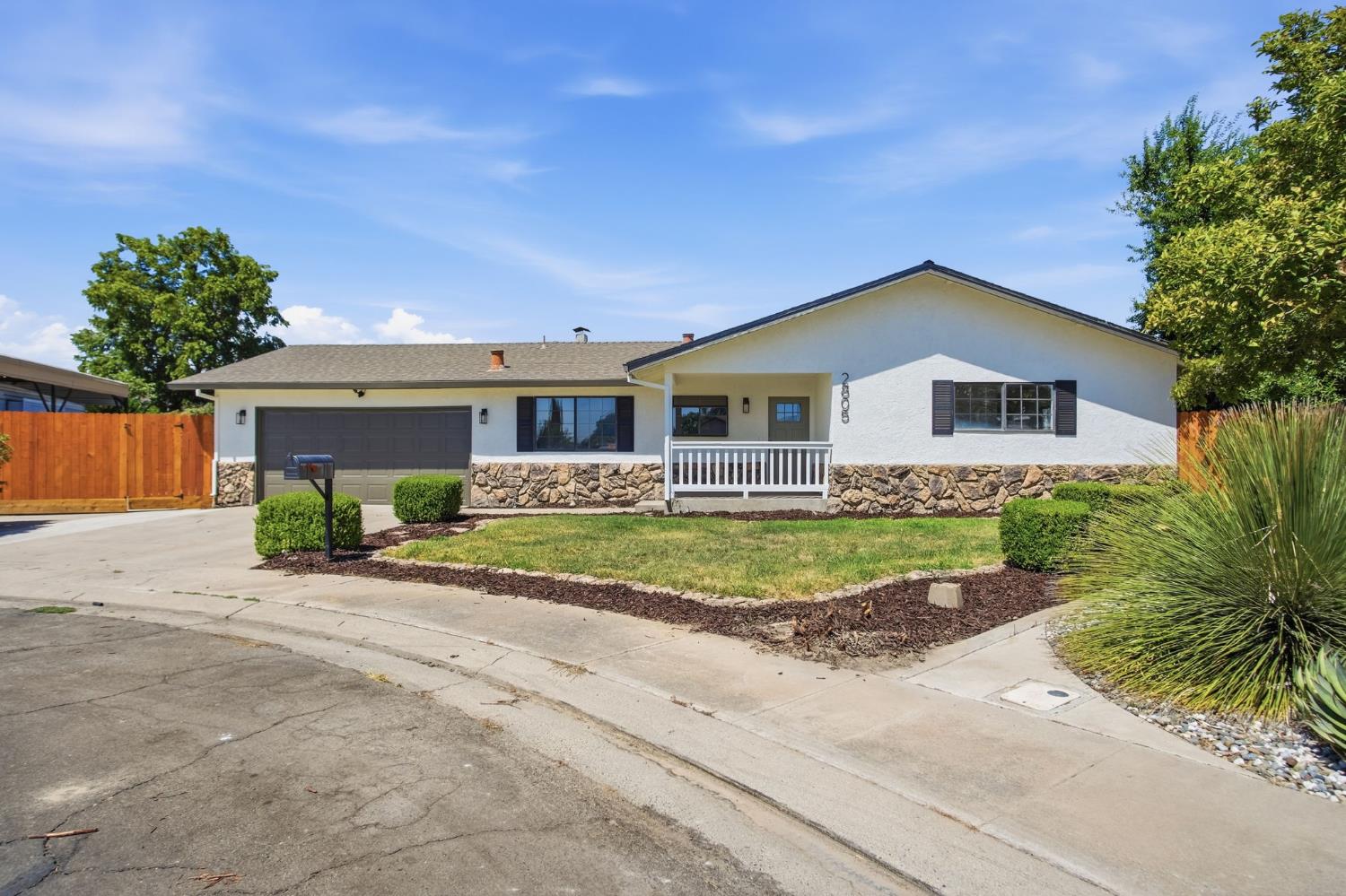 2805 Rose Ct, Ceres, CA 95307