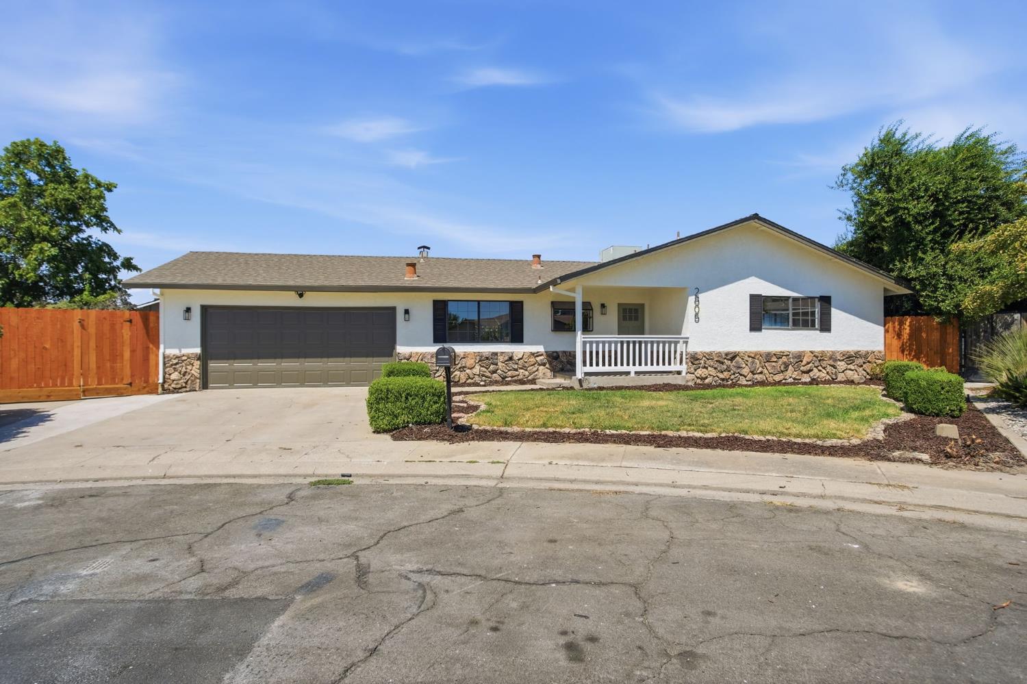 2805 Rose Ct, Ceres, CA 95307