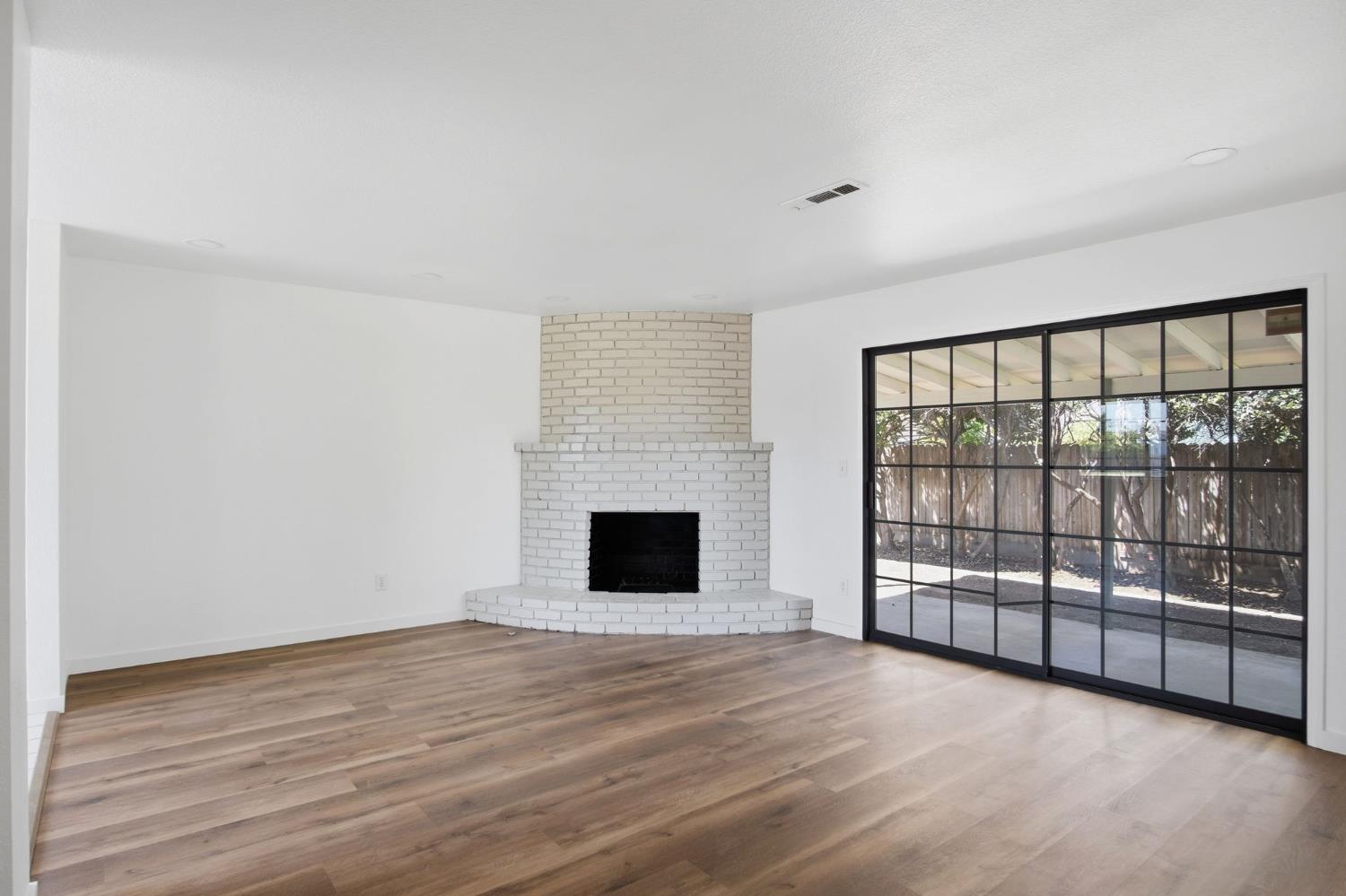 2805 Rose Ct, Ceres, CA 95307