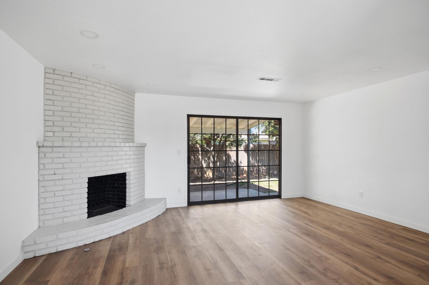 2805 Rose Ct, Ceres, CA 95307