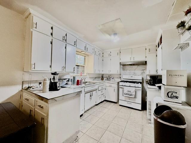 1305 Mayette Ave, Modesto, CA 95351