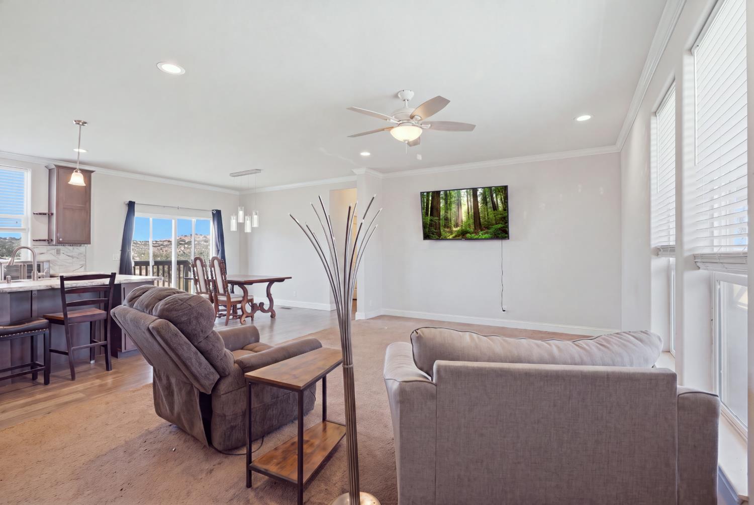 2444 El Naranjo St, La Grange, CA 95329