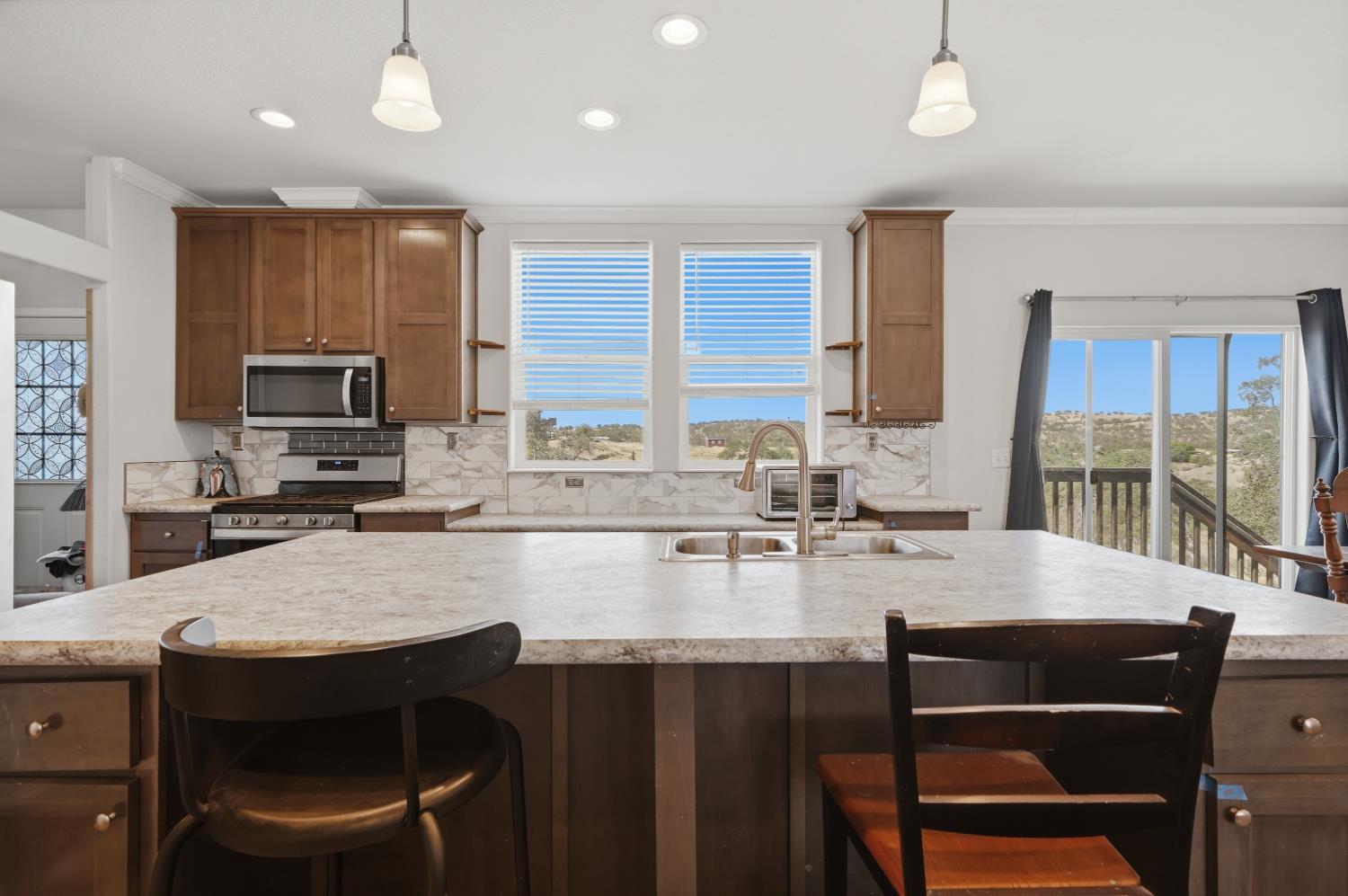 2444 El Naranjo St, La Grange, CA 95329
