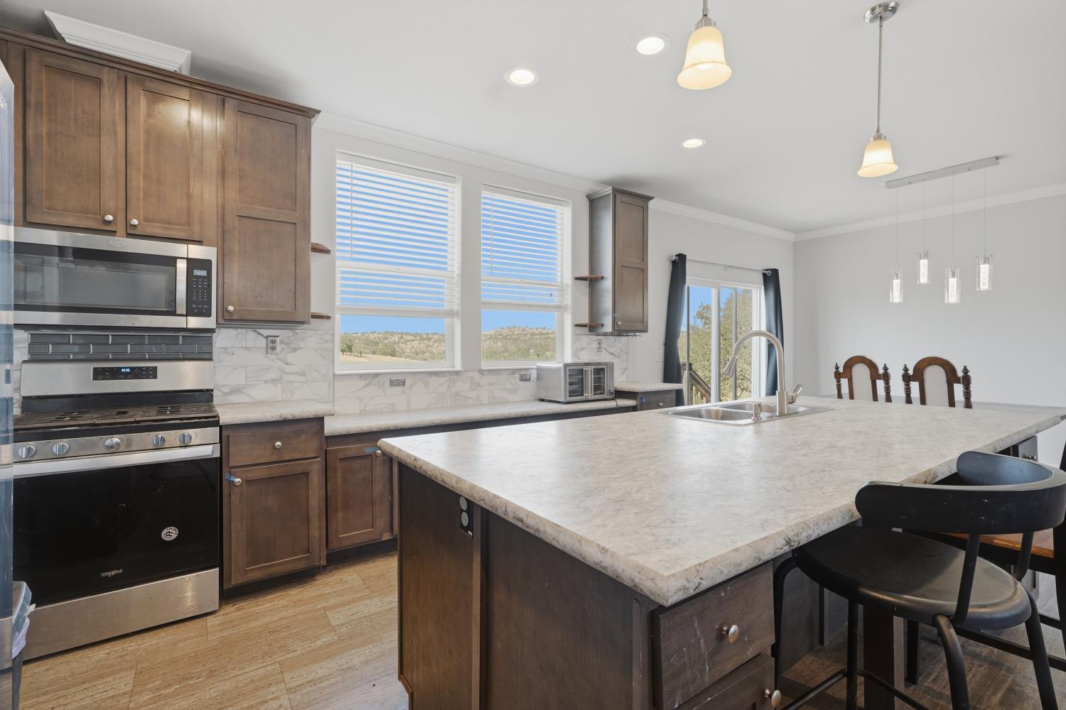 2444 El Naranjo St, La Grange, CA 95329