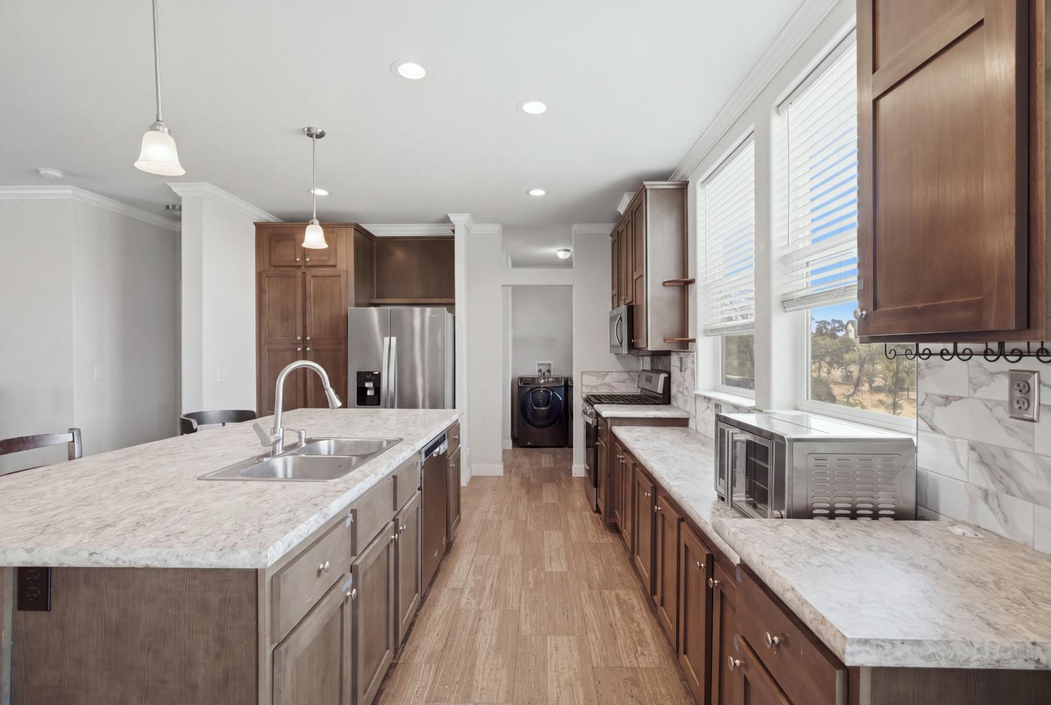 2444 El Naranjo St, La Grange, CA 95329