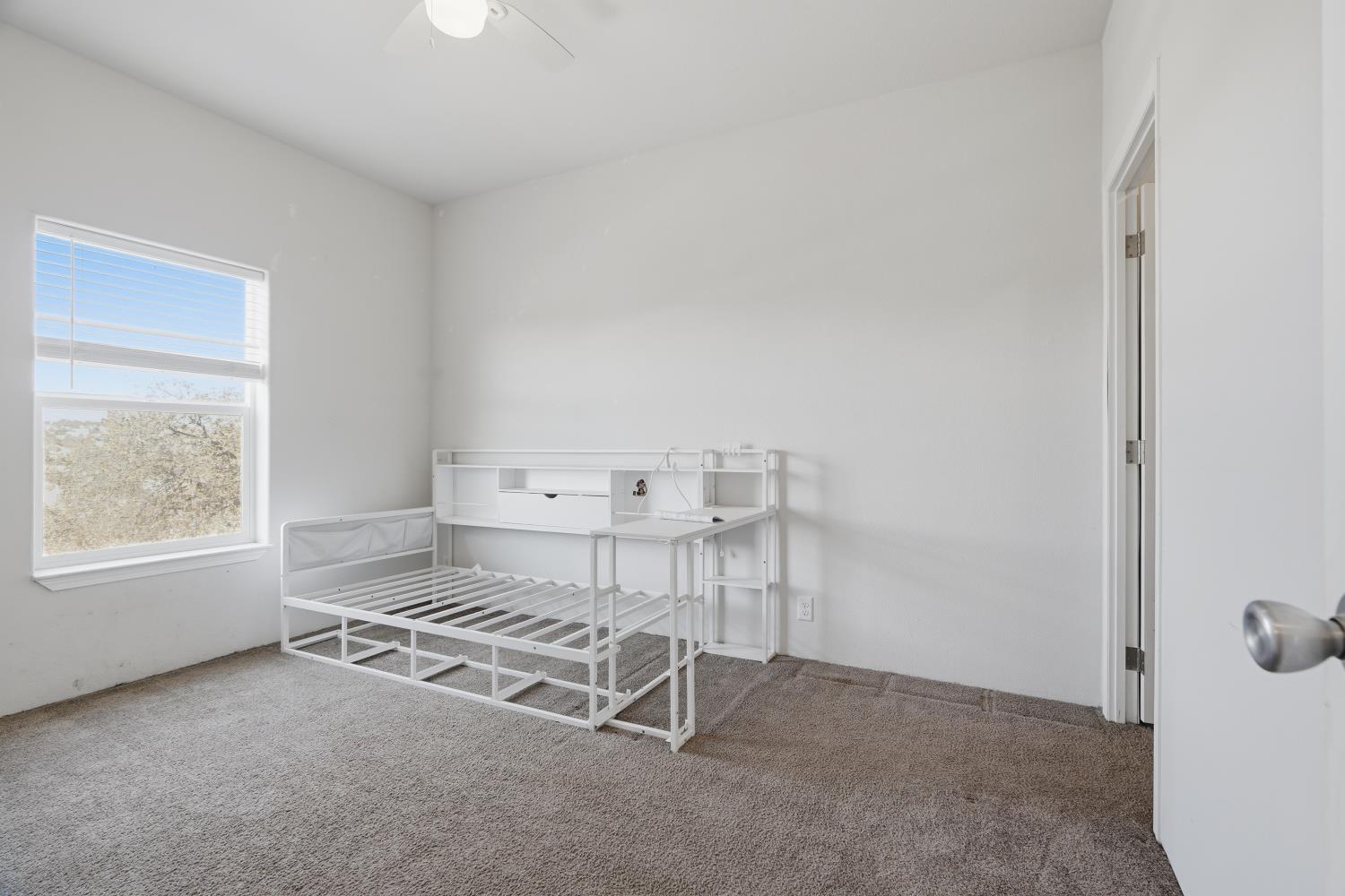 2444 El Naranjo St, La Grange, CA 95329