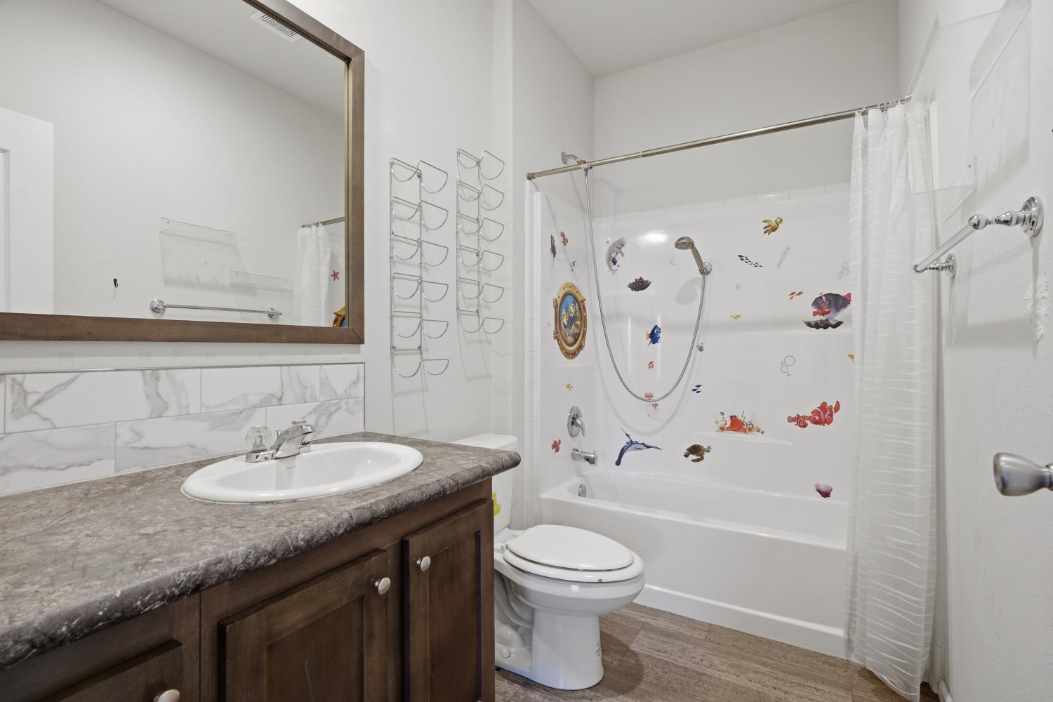 2444 El Naranjo St, La Grange, CA 95329