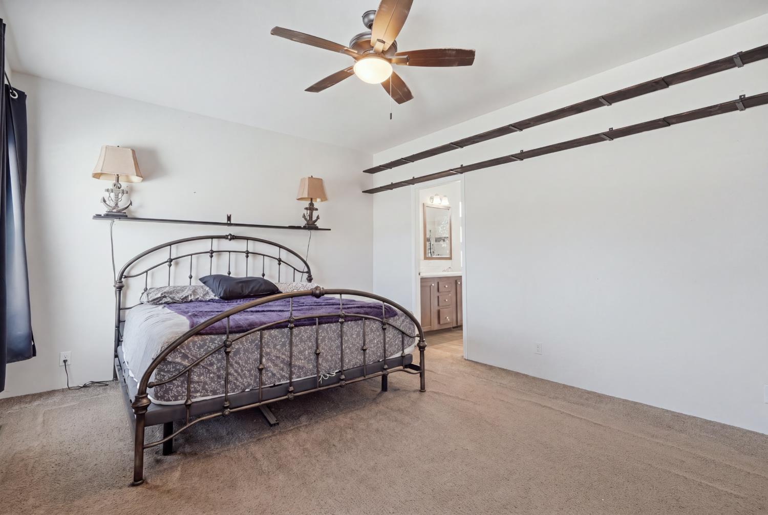 2444 El Naranjo St, La Grange, CA 95329