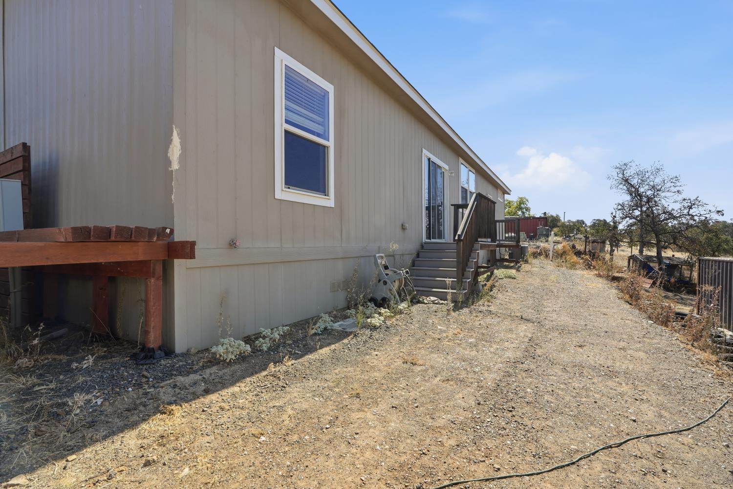 2444 El Naranjo St, La Grange, CA 95329