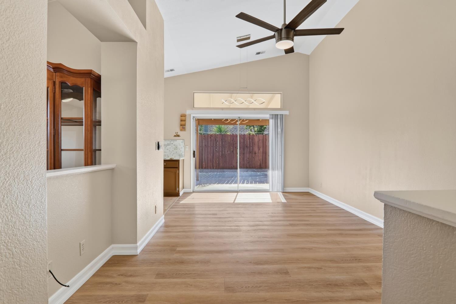 9667 Douglas Ave, Delhi, CA 95315