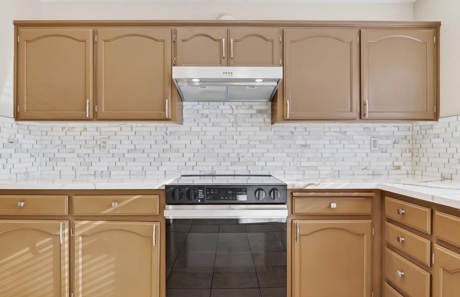 9667 Douglas Ave, Delhi, CA 95315