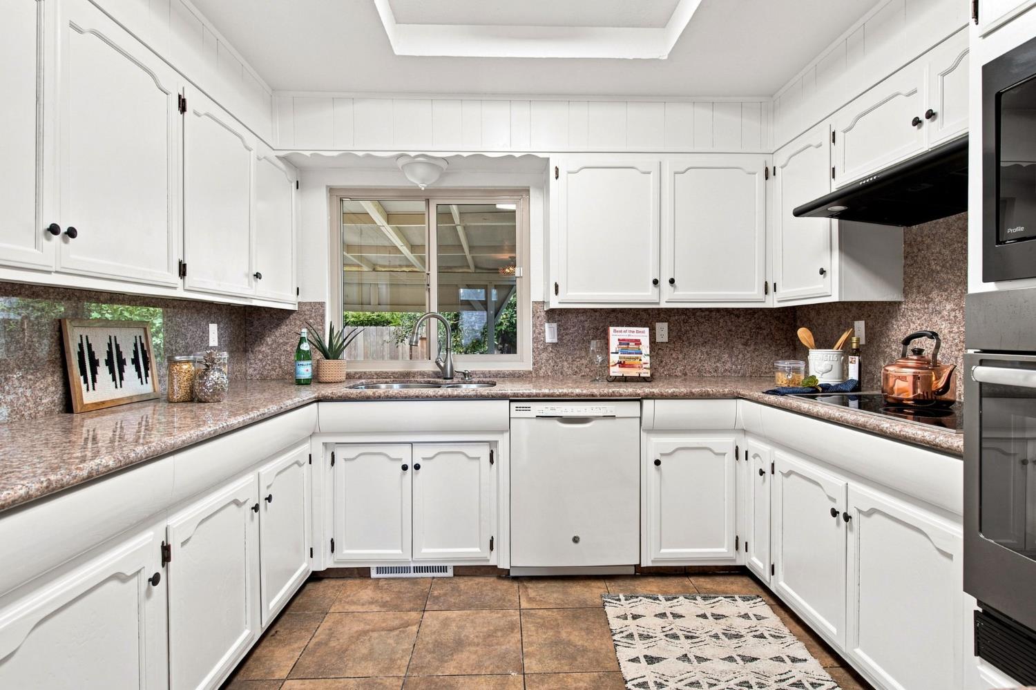 625 Bounty Pl, Manteca, CA 95337