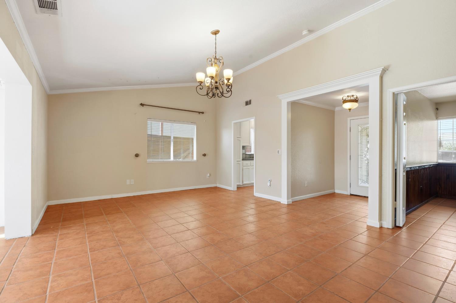 2400 Cyrus Hall Dr, Modesto, CA 95358