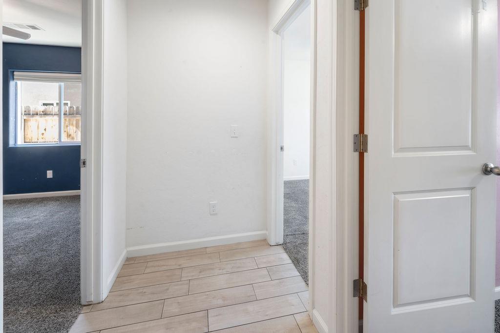 2439 Madeline Dr, Hanford, CA 93230