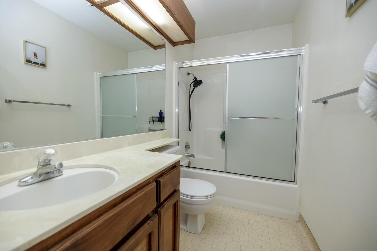 3609 Thomas More Way, Modesto, CA 95356