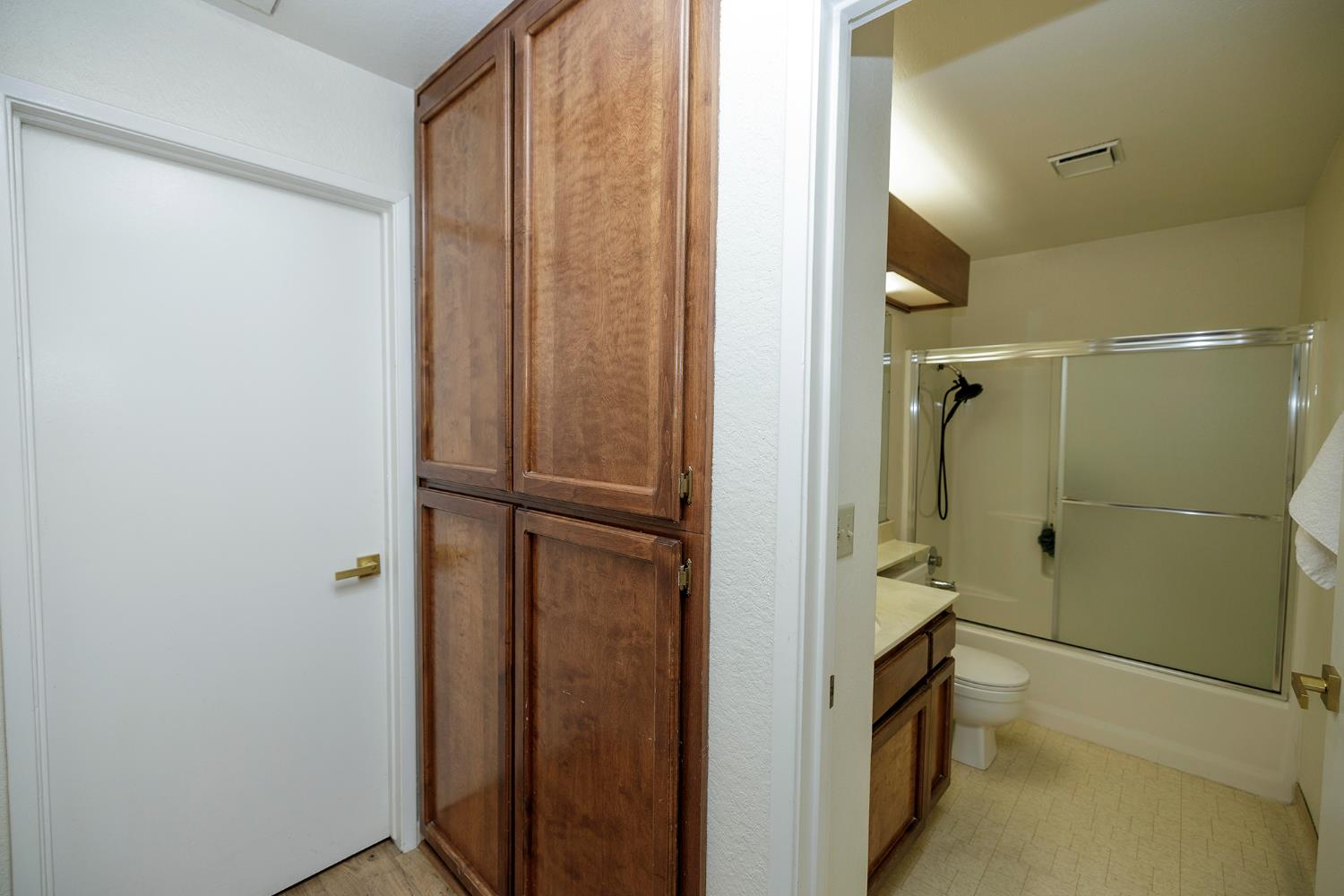 3609 Thomas More Way, Modesto, CA 95356