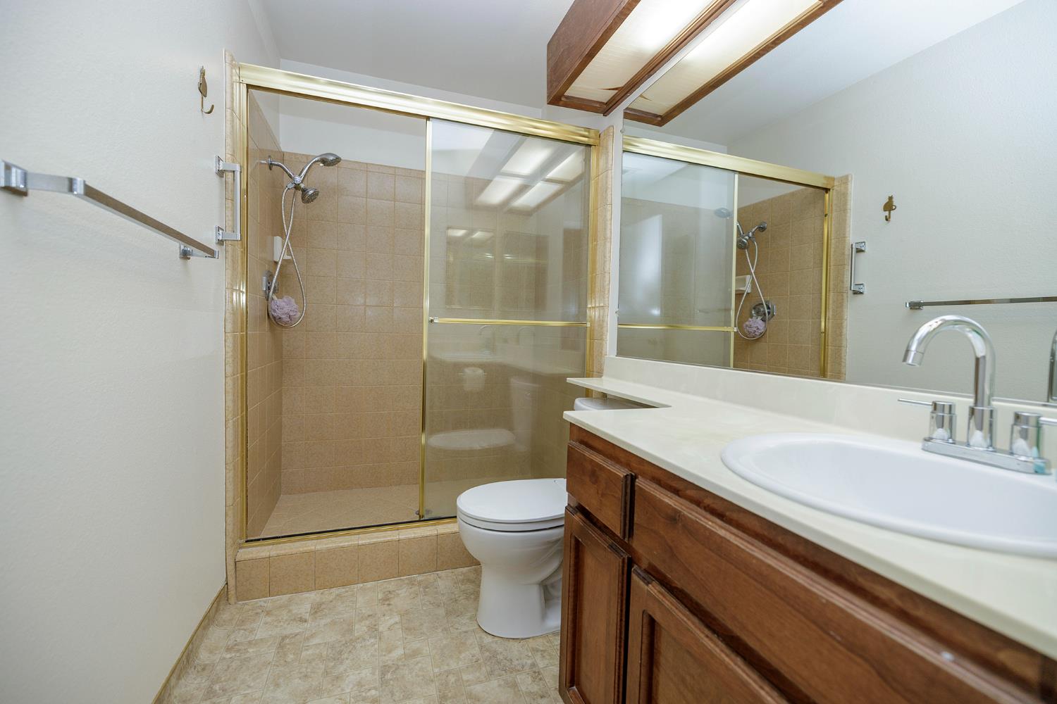 3609 Thomas More Way, Modesto, CA 95356
