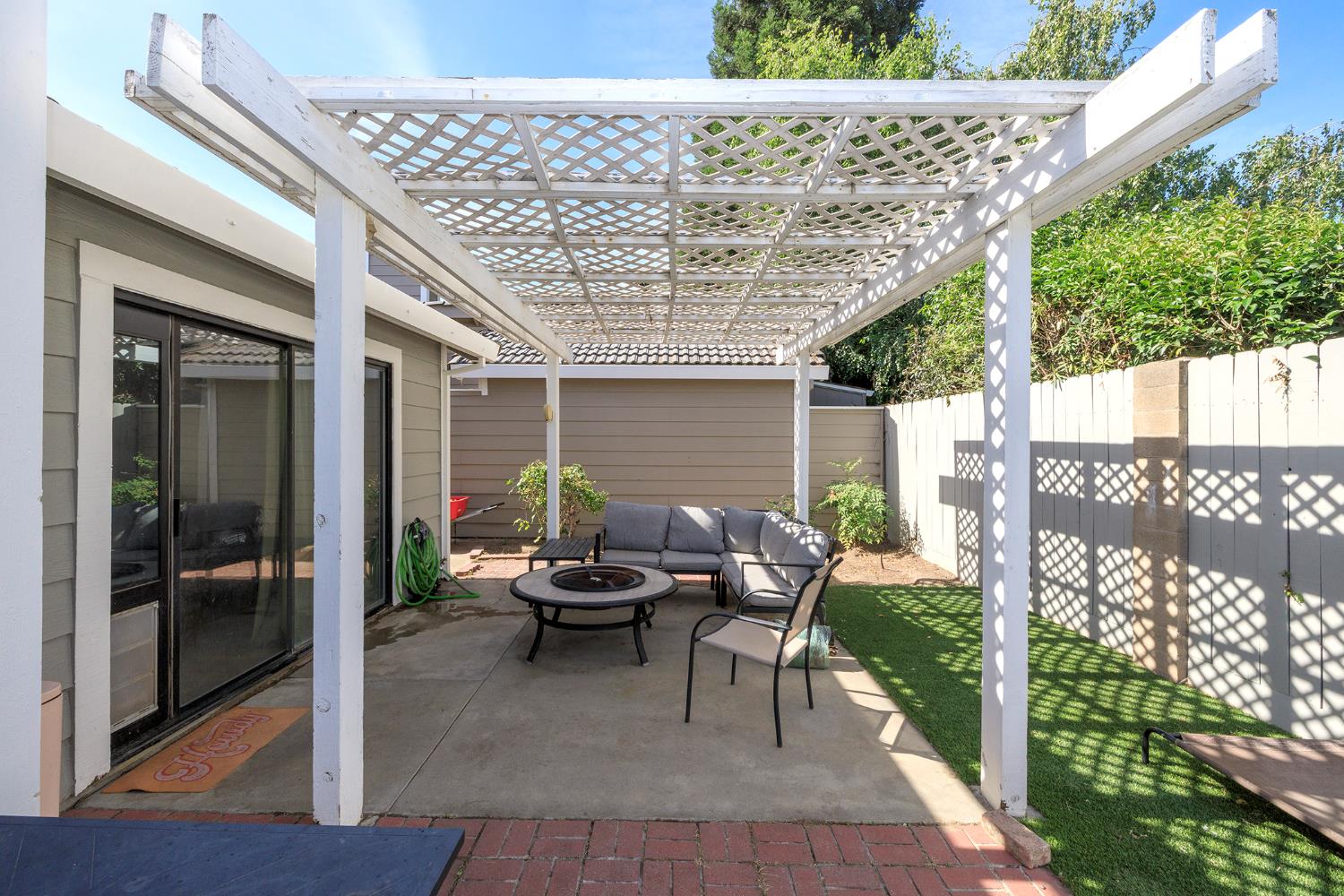 3609 Thomas More Way, Modesto, CA 95356