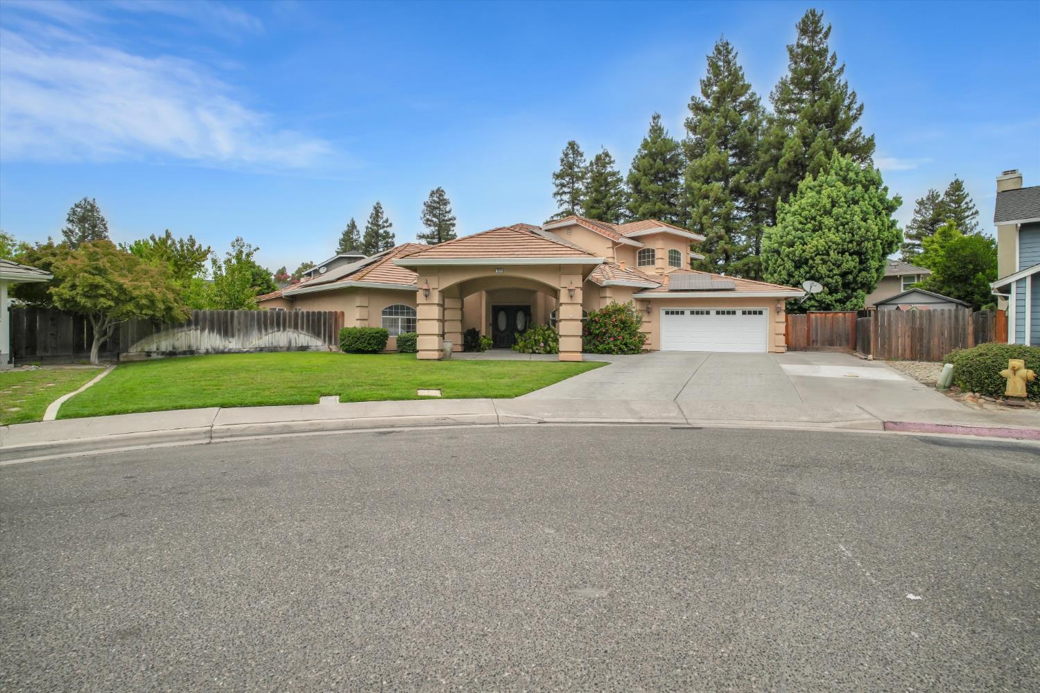 1945 Foxtail Ct, Turlock, CA 95382