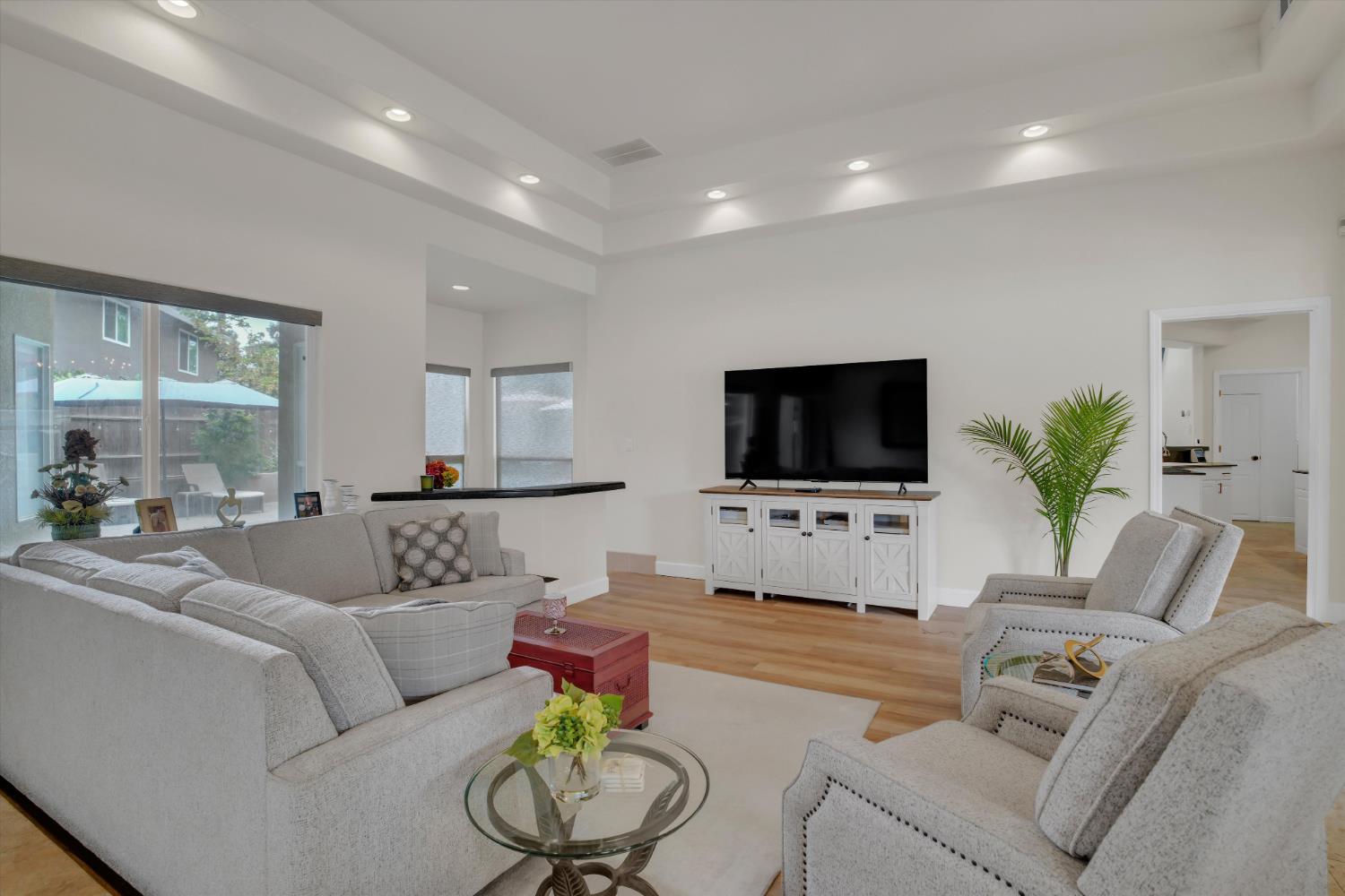 1945 Foxtail Ct, Turlock, CA 95382