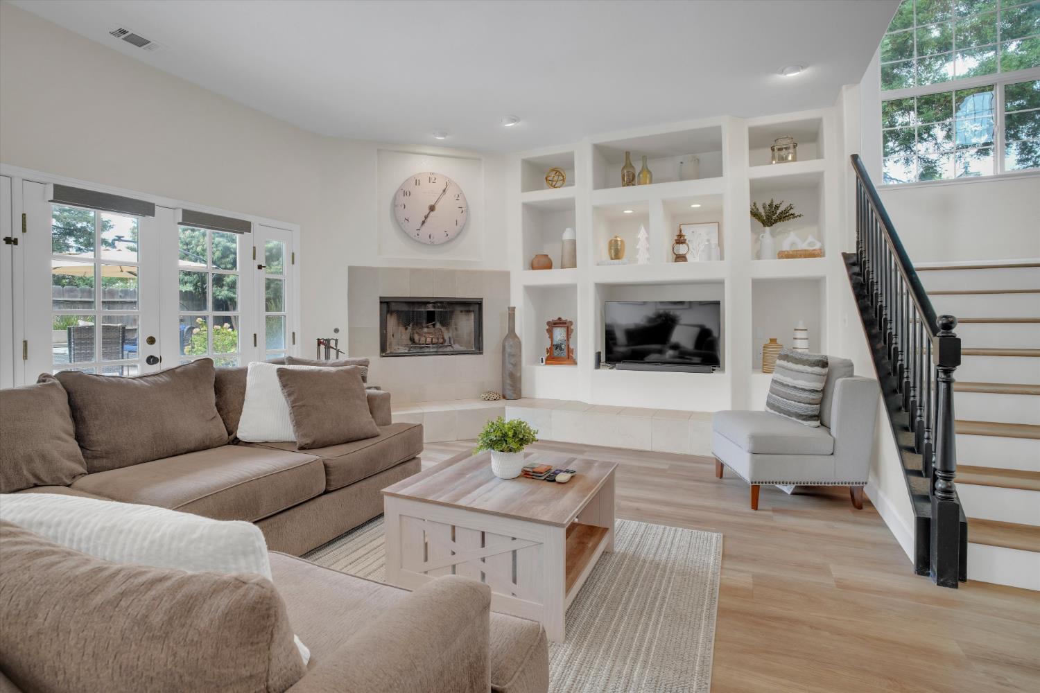 1945 Foxtail Ct, Turlock, CA 95382