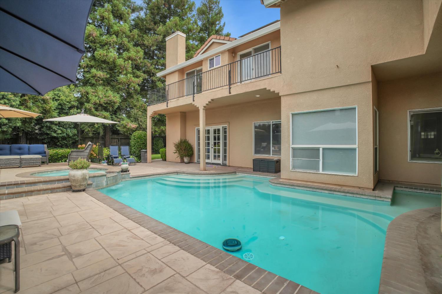 1945 Foxtail Ct, Turlock, CA 95382