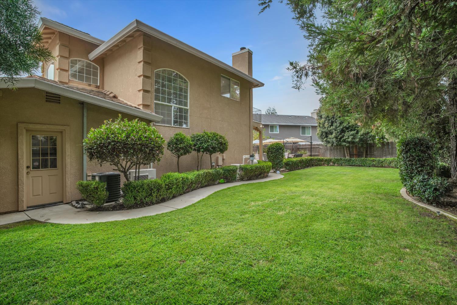 1945 Foxtail Ct, Turlock, CA 95382