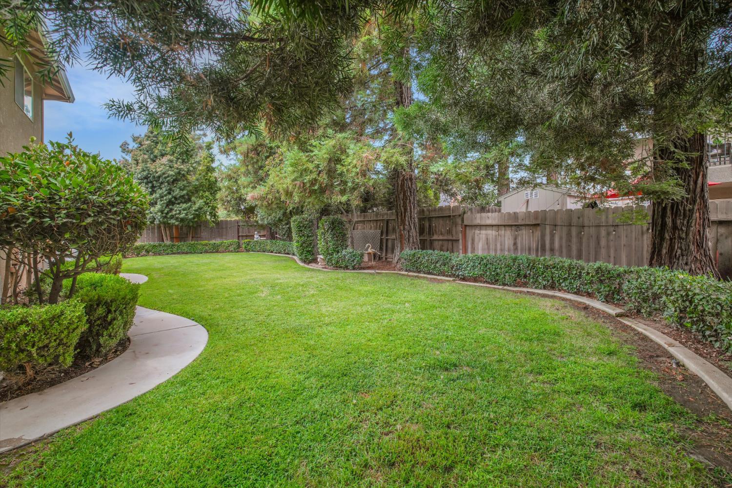 1945 Foxtail Ct, Turlock, CA 95382