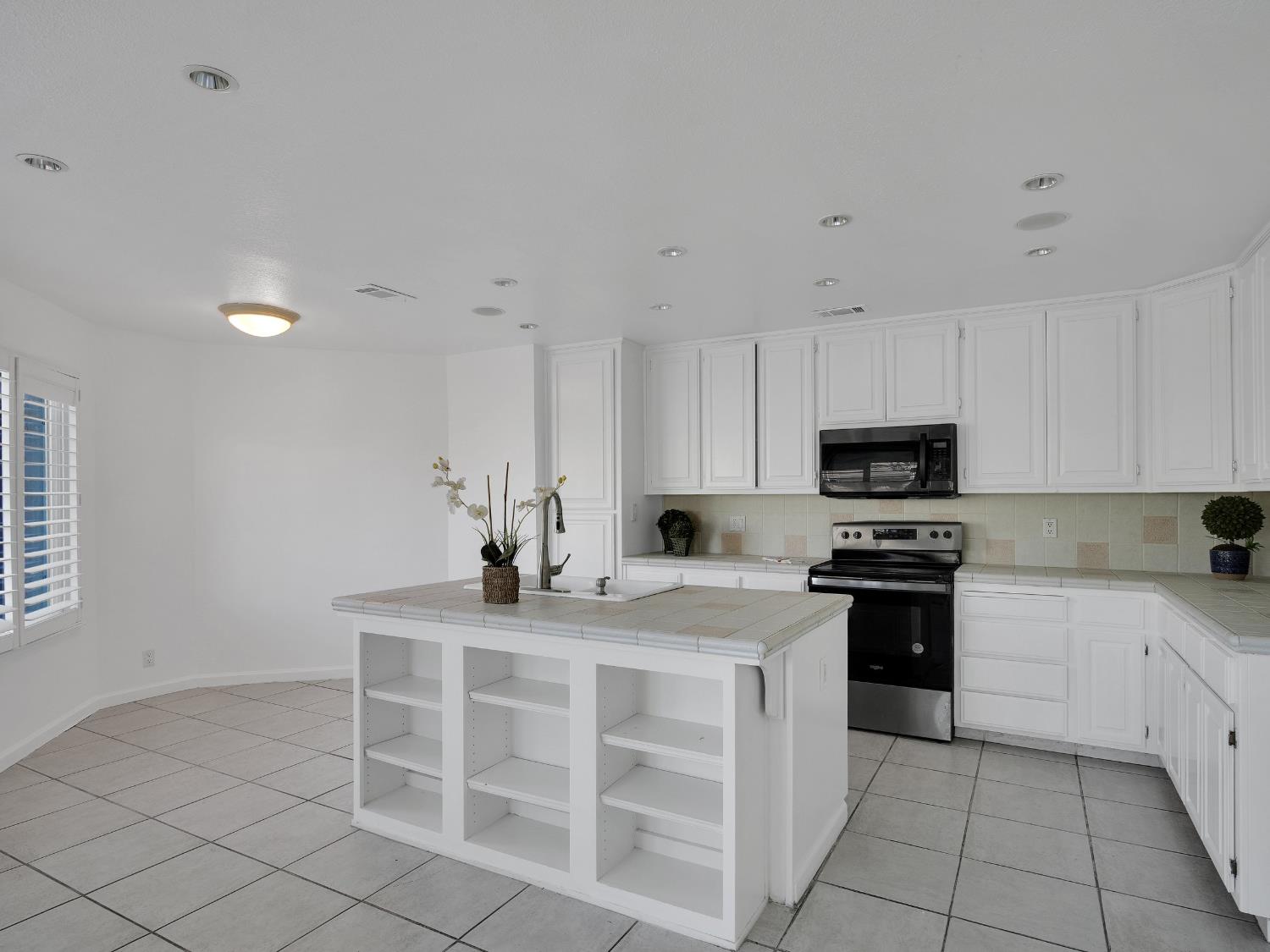 1040 Copper Park Lane, Modesto, CA 95355