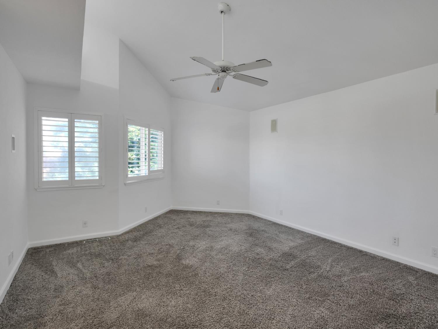 1040 Copper Park Lane, Modesto, CA 95355