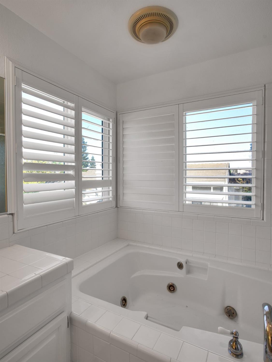 1040 Copper Park Lane, Modesto, CA 95355