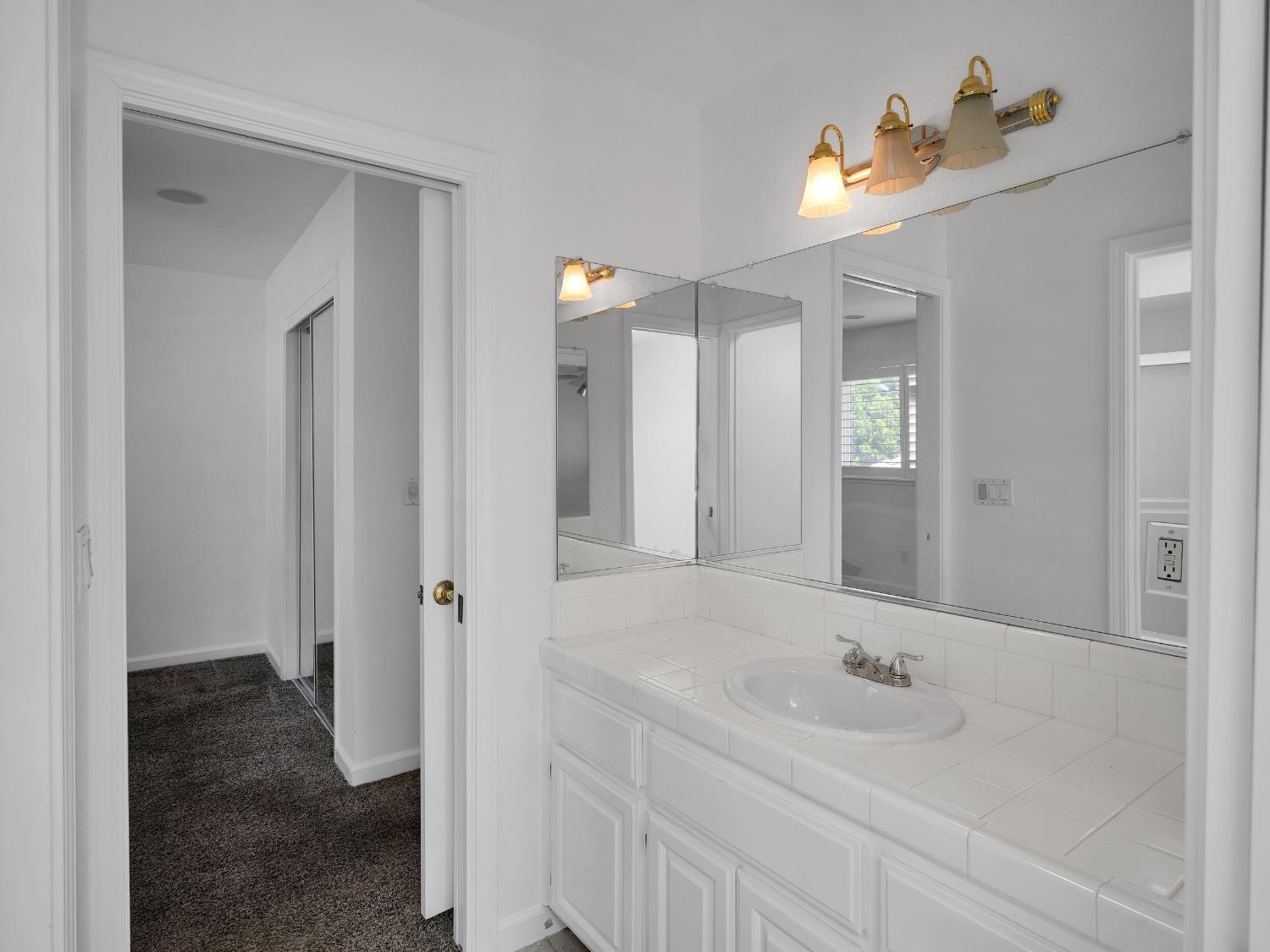 1040 Copper Park Lane, Modesto, CA 95355