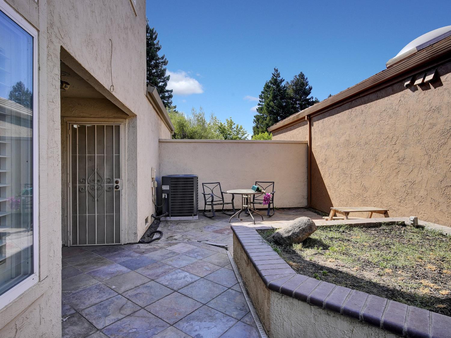 1040 Copper Park Lane, Modesto, CA 95355