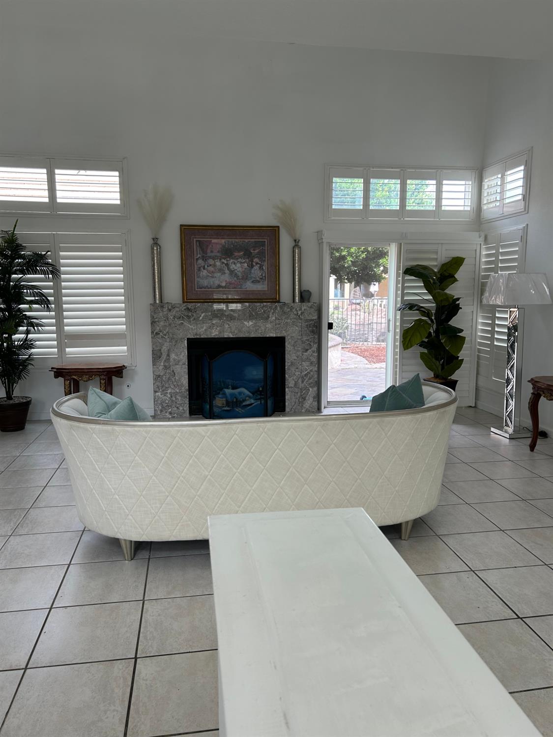 1040 Copper Park Lane, Modesto, CA 95355